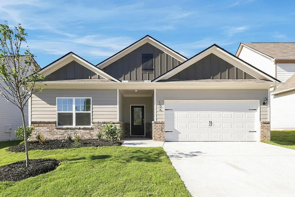 3 bed, 2.0 bath, 1863 sqft, $2,155 — Photo 1