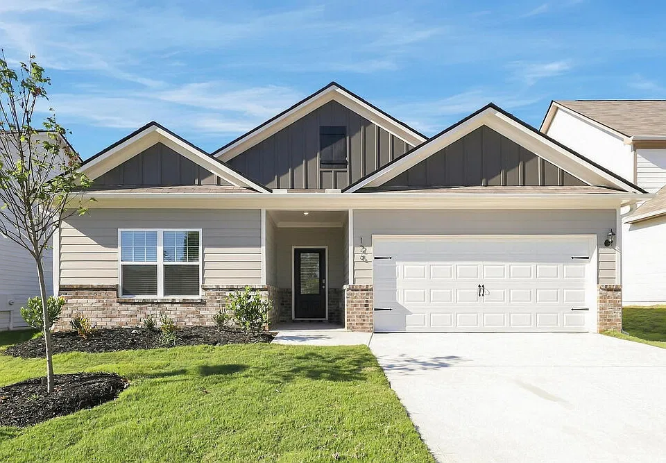 126 Howell Dr