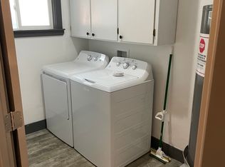 205 2nd St #A, Gaston, OR 97119