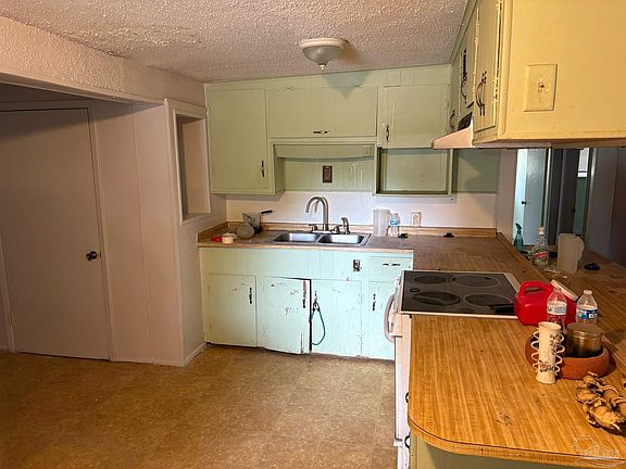 5th image of 20 Redwood Cir