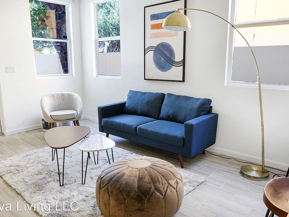 1st image of 160 NE 57th St #8
