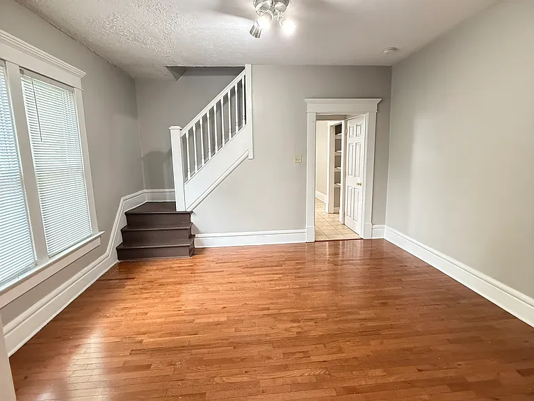 327 Clinton St #327 — Photo 6