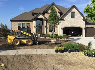 11845 Golden Gate Dr, Mokena, IL 60448