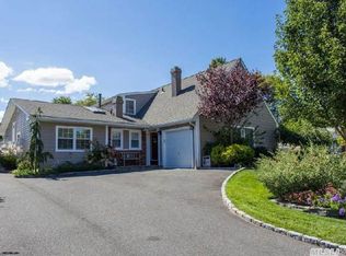10 Brightview Dr, Rocky Point, NY 11778