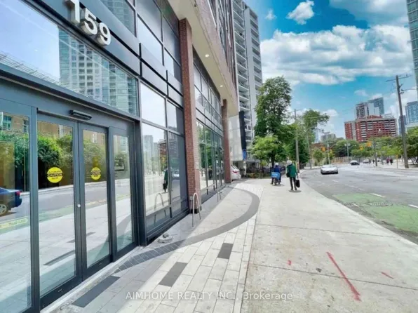 159 Wellesley St E #1306, Toronto, ON M4Y 1J4