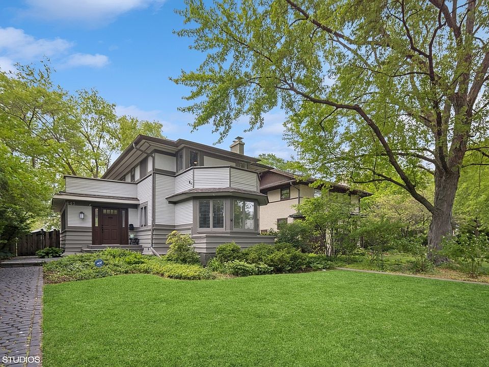 2nd image of 643 Fair Oaks Ave