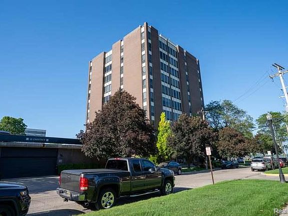 2nd image of 20 Chestnut St APT 302