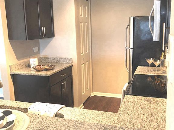 2nd image of 715 Superior Ct APT 103