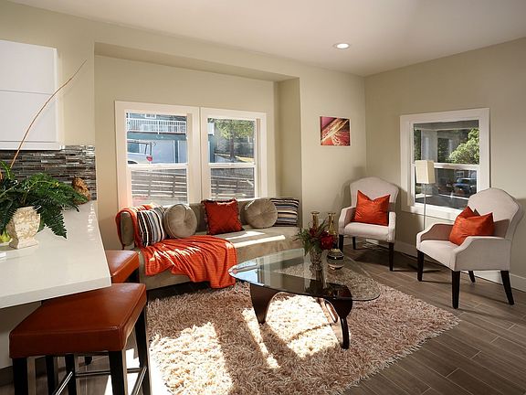 2nd image of 6423 Planada Ave