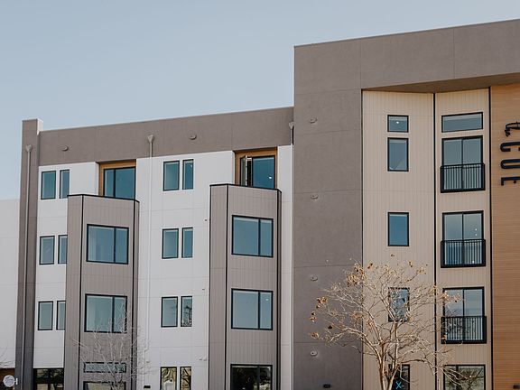 3rd image of 1800 Q St #302