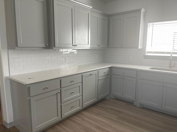 5th image of 4605 125th St #70c1c69c5