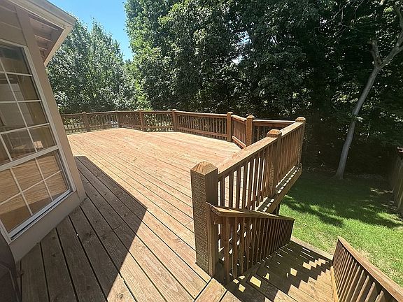 3rd image of 6859 Bear Creek Dr