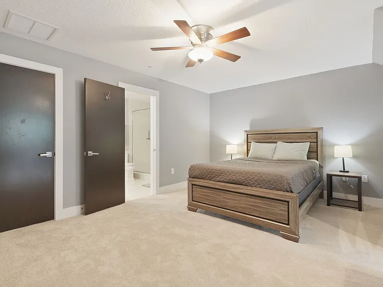 440 W Swoope Ave — Photo 31