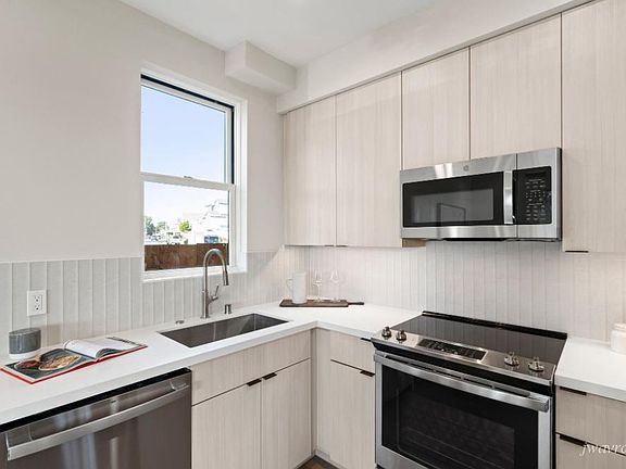 2nd image of 255 Gellert Dr #A