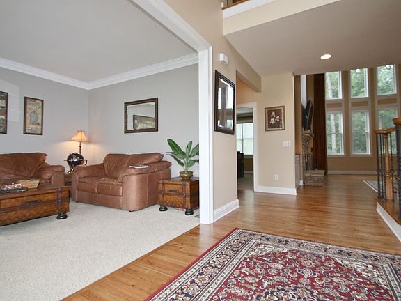 2-Story Foyer