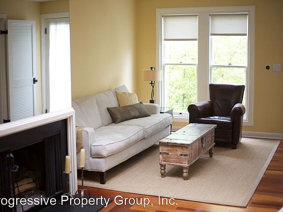 5th image of 161 B Hartford St