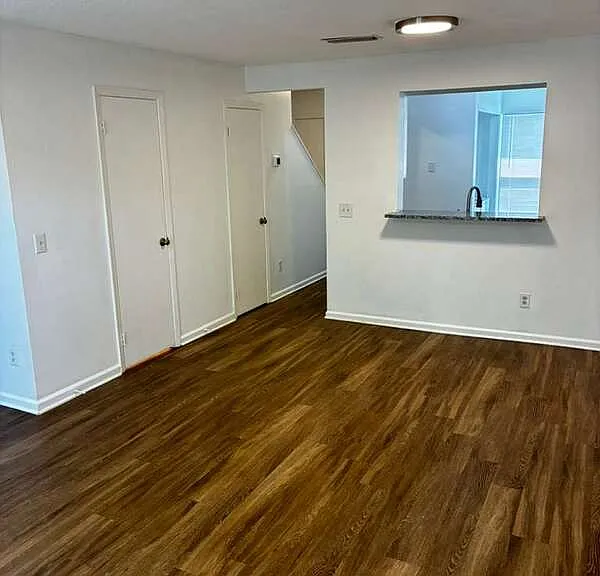 5640 Ansley St #103 — Photo 7