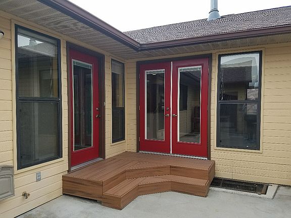 French Drs. to Private Patio