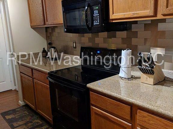 2nd image of 9709 Lake Pointe Ct APT 101