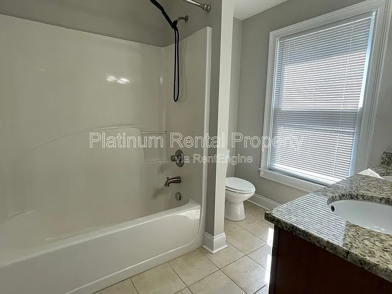 750 Terry St SE — Photo 28