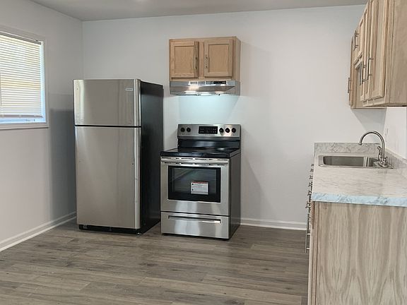 4th image of 1000 Vine St APT 101