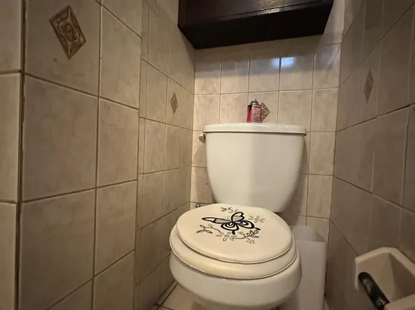 1014 Grand Avenue image 16 of 21