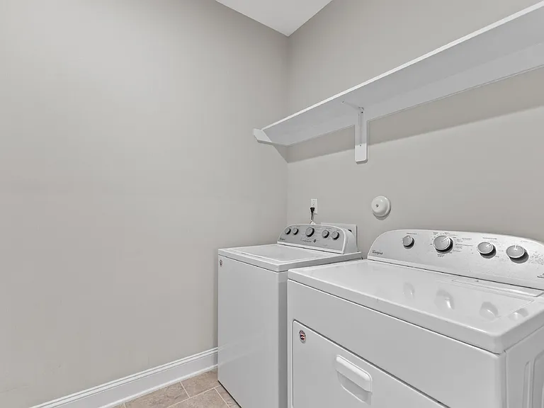 3828 Hickory Manor Dr — Photo 37