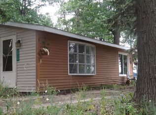 2512 E Rainbow Lake Dr, Trufant, MI 49347
