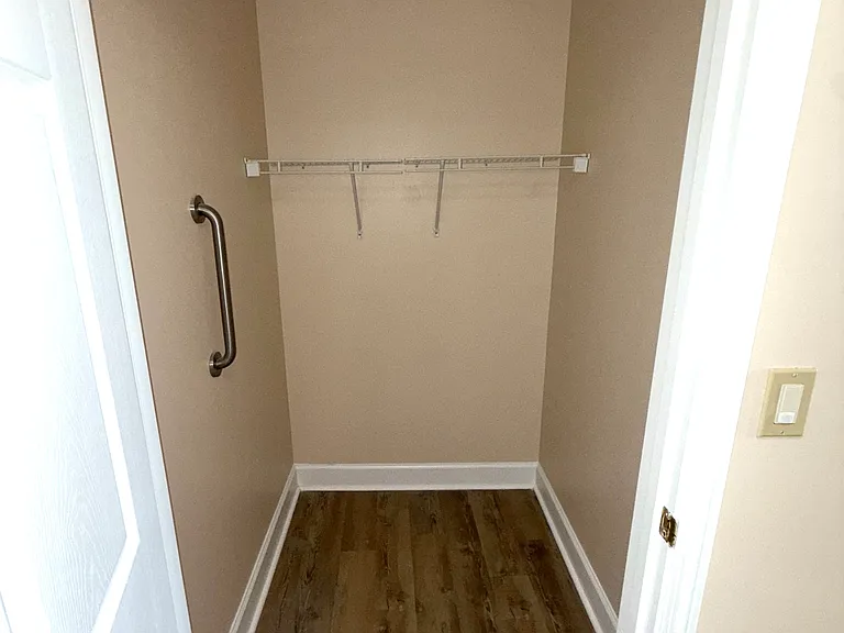 1630 NW Professional Plz #208 — Photo 8