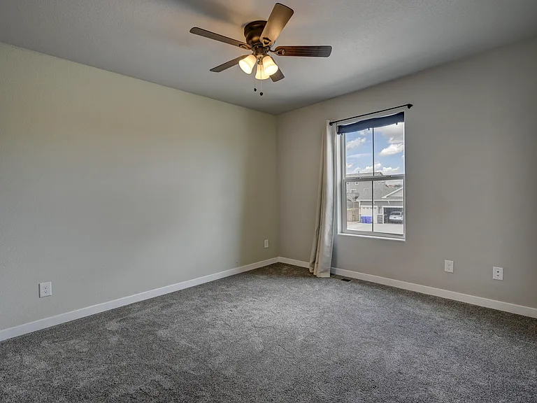10122 Bracknell Pl — Photo 31