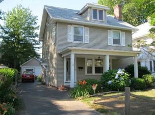 117 Charlton Rd, Rochester, NY 14617