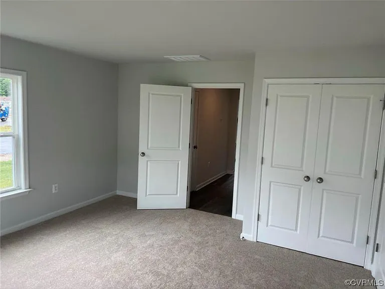 8837 Foxway Ridge Ln — Photo 11