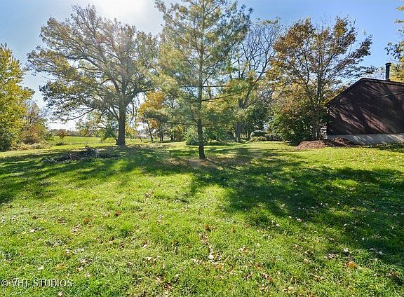 5th image of 419 Offutt Ln