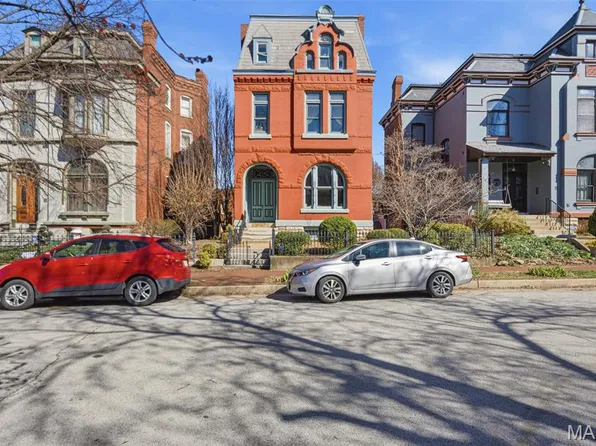 2347 Albion Pl #A, Saint Louis, MO 63104