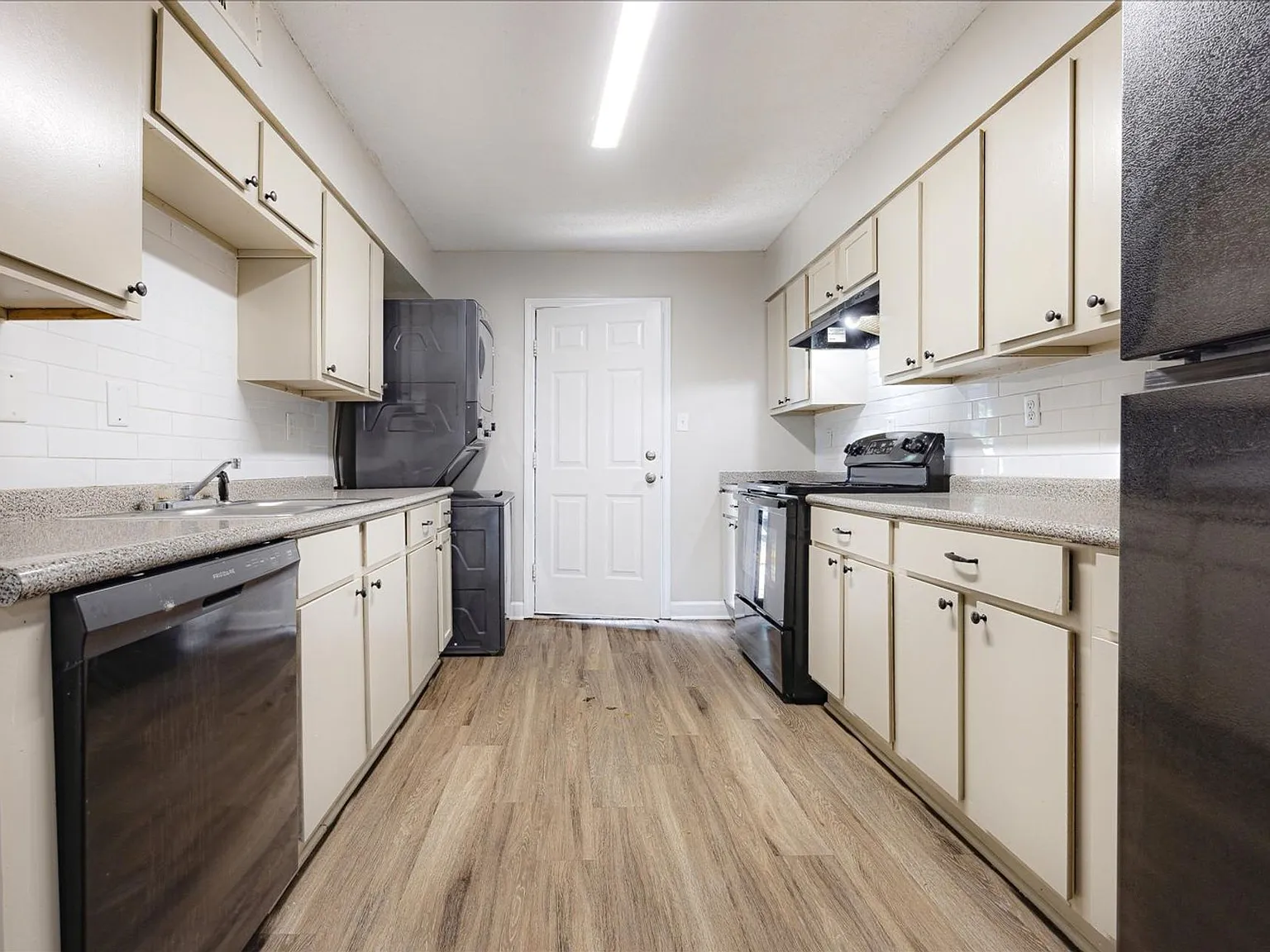 Getwell Pointe Apartments — Photo 3