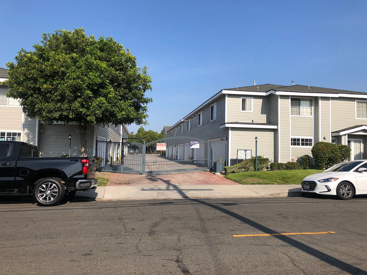 Sultana Village Townhomes — Photo 2
