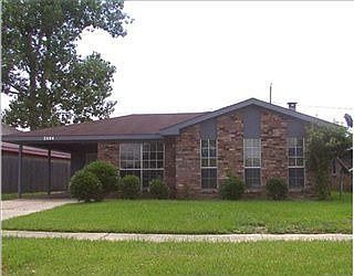 1st image of 2404 Williamsburg Dr