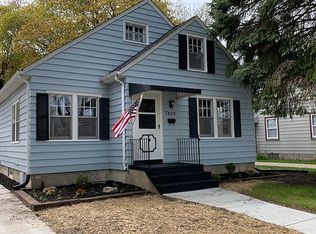 7424 18th Ave, Kenosha, WI 53143
