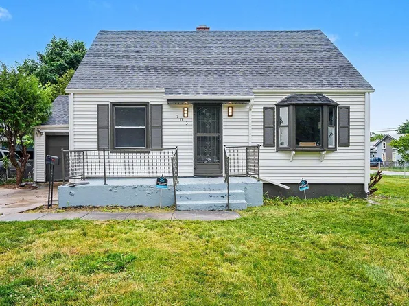 703 S Wellington St, South Bend, IN 46619