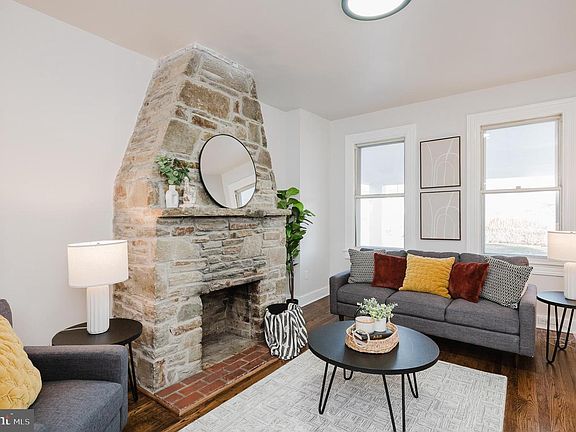 4th image of 16506 Dubbs Rd