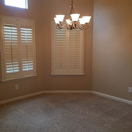 4th image of 2870 E Palisade Dr
