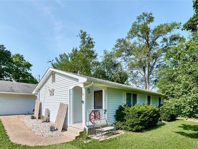 115 E Sycamore St, Old Monroe, MO, 63369
