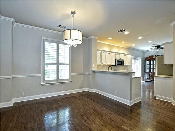 4th image of 4045 Canyon Glen Cir