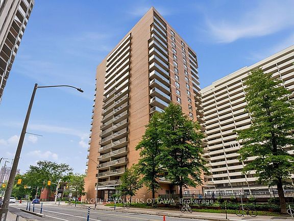 2nd image of 475 Laurier Ave W #1602