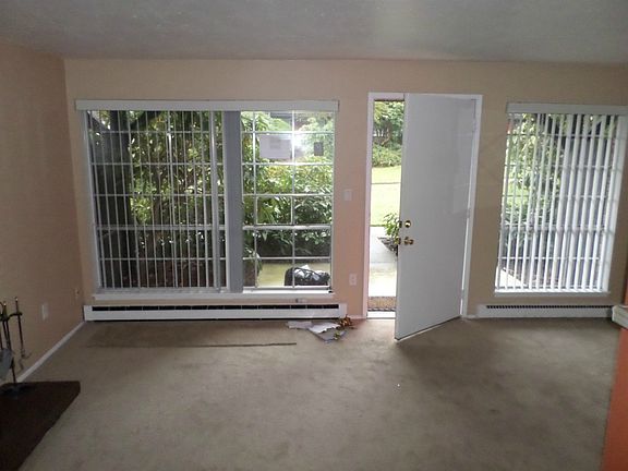 3rd image of 3425 S 176th St Unit 183