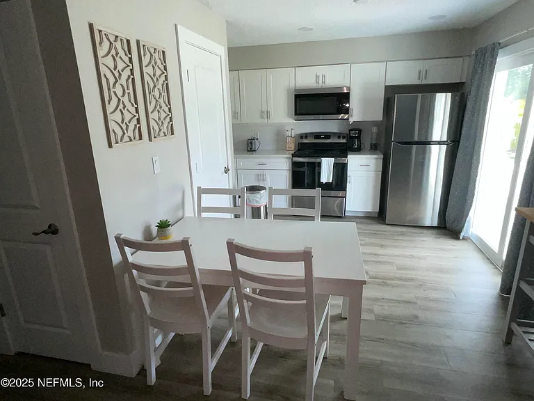 318 Arricola Ave #101 — Photo 18