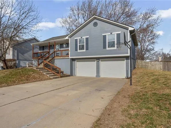 3613 NW Pier Ct, Blue Springs, MO 64015