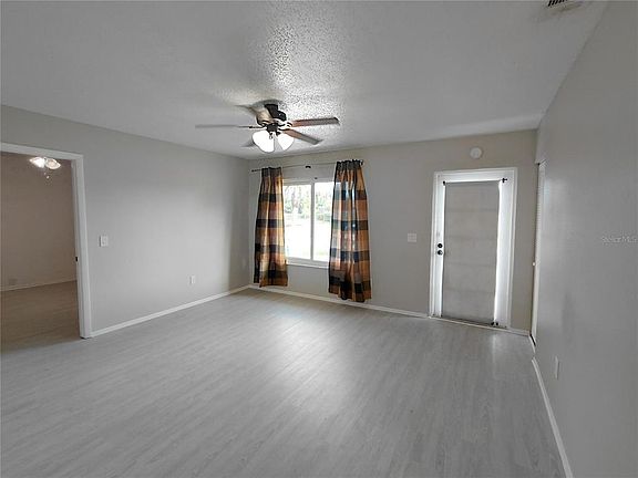 4th image of 18292 MORRISSON AVENUE