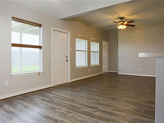 3rd image of 2012 Westwood Dr