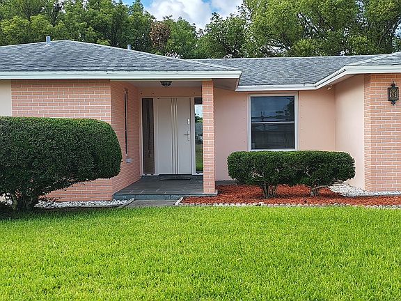 5th image of 7708 Rosewood Dr
